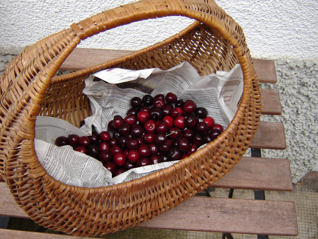 One Kilo Cherries jigsaw puzzle in Fruits & Veggies puzzles on TheJigsawPuzzles.com