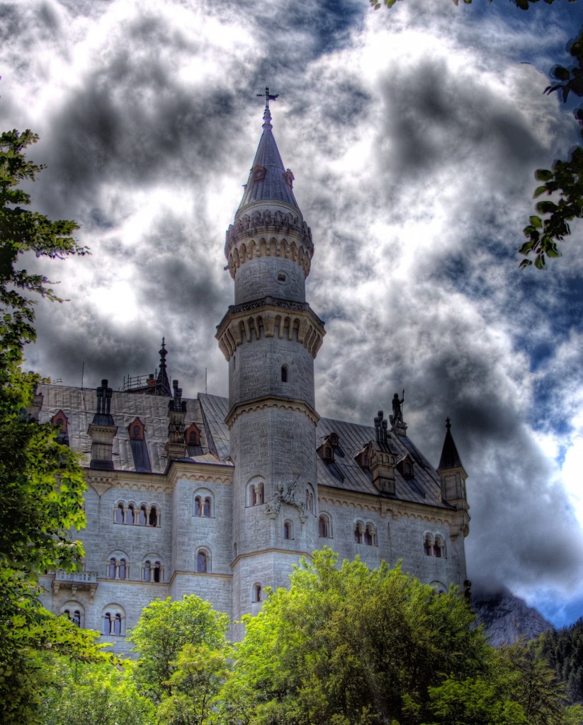 Neuschwanstein Castle, Germany jigsaw puzzle in Castles puzzles on TheJigsawPuzzles.com