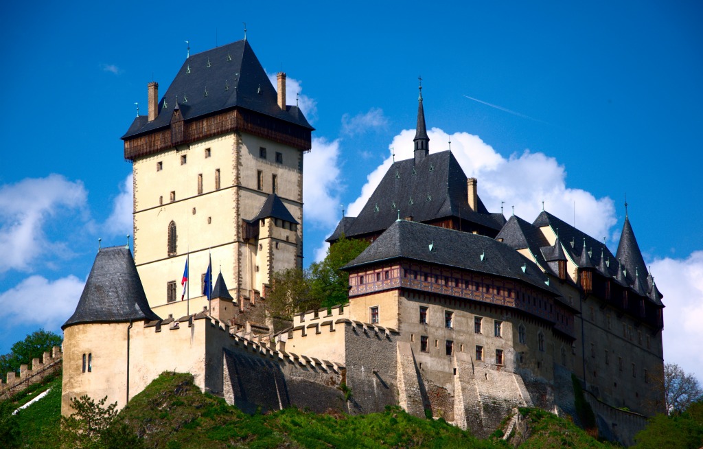 Karlštejn Castle, Czech Republic jigsaw puzzle in Castles puzzles on TheJigsawPuzzles.com