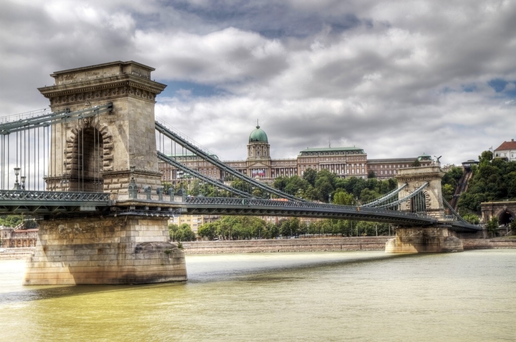 Chain Bridge, Budapest, Hungary jigsaw puzzle in Bridges puzzles on TheJigsawPuzzles.com