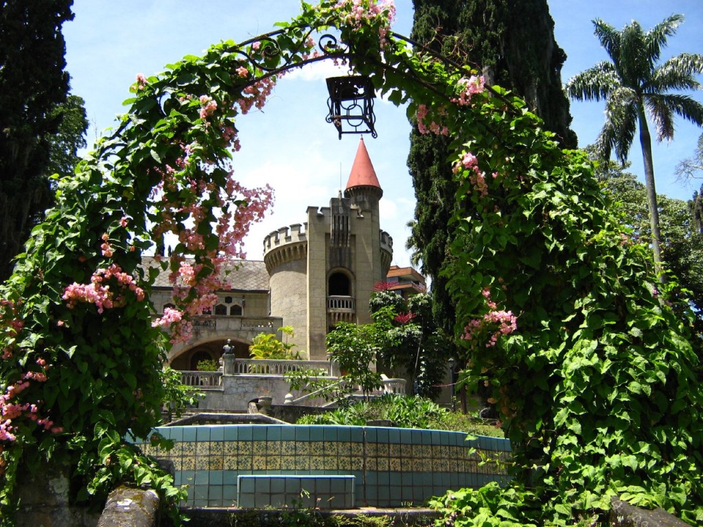 Museo el Castillo Medellin, Colombia jigsaw puzzle in Castles puzzles on TheJigsawPuzzles.com