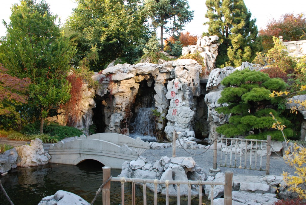 Portland Chinese Garden jigsaw puzzle in Waterfalls puzzles on TheJigsawPuzzles.com