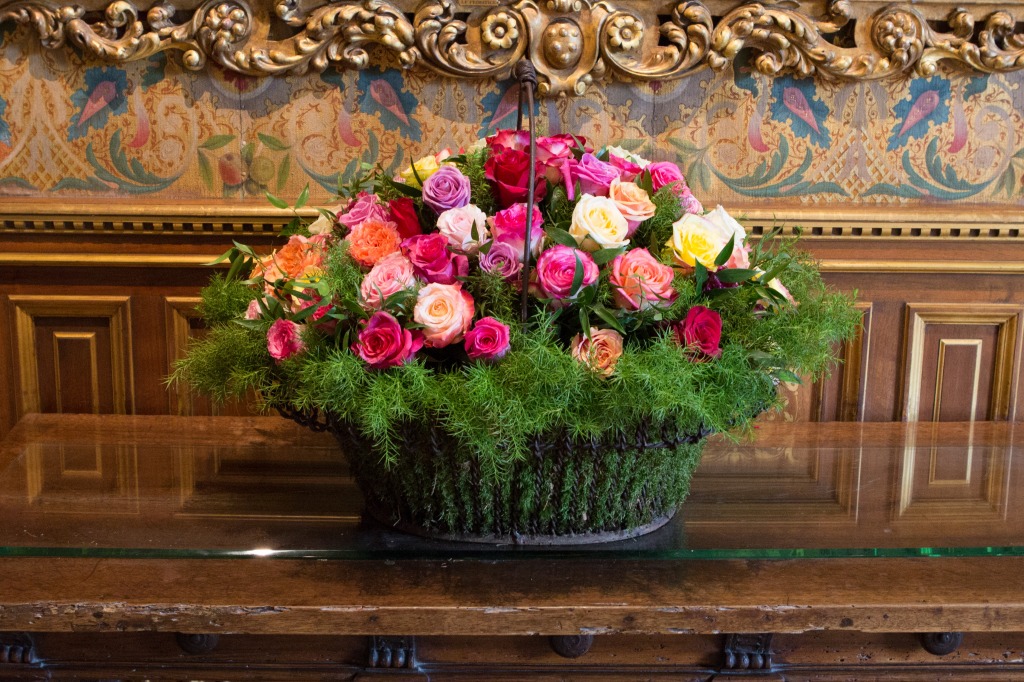 Flower Arrangement, Chateau de Chenonceau jigsaw puzzle in Flowers puzzles on TheJigsawPuzzles.com