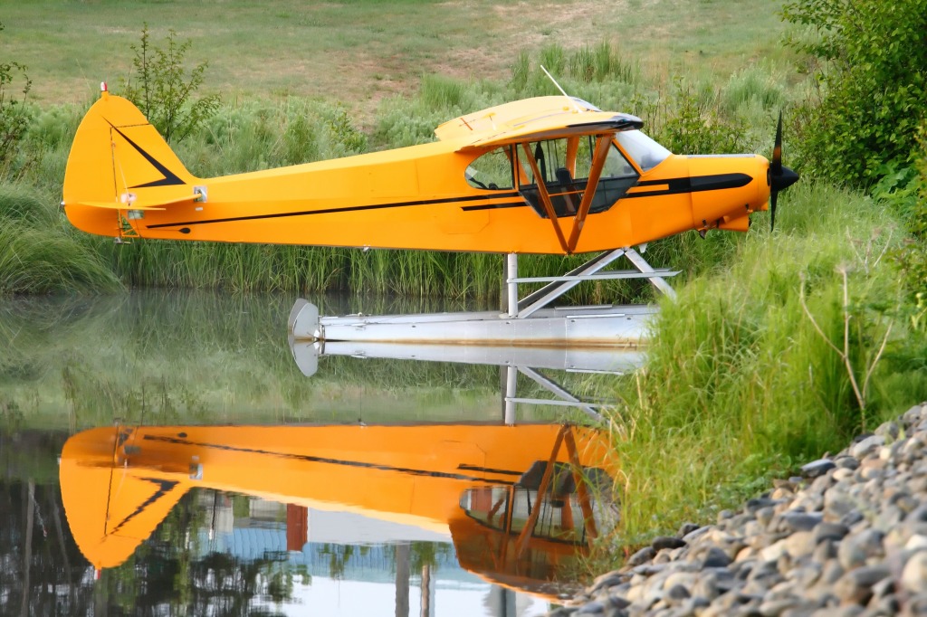 Yellow Float Plane jigsaw puzzle in Aviation puzzles on TheJigsawPuzzles.com