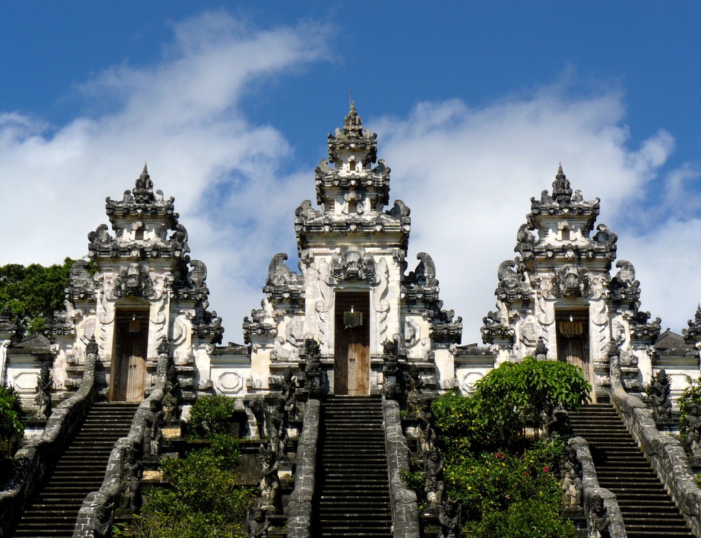 Pura Lempuyang Luhur, Bali jigsaw puzzle in Great Sightings puzzles on TheJigsawPuzzles.com