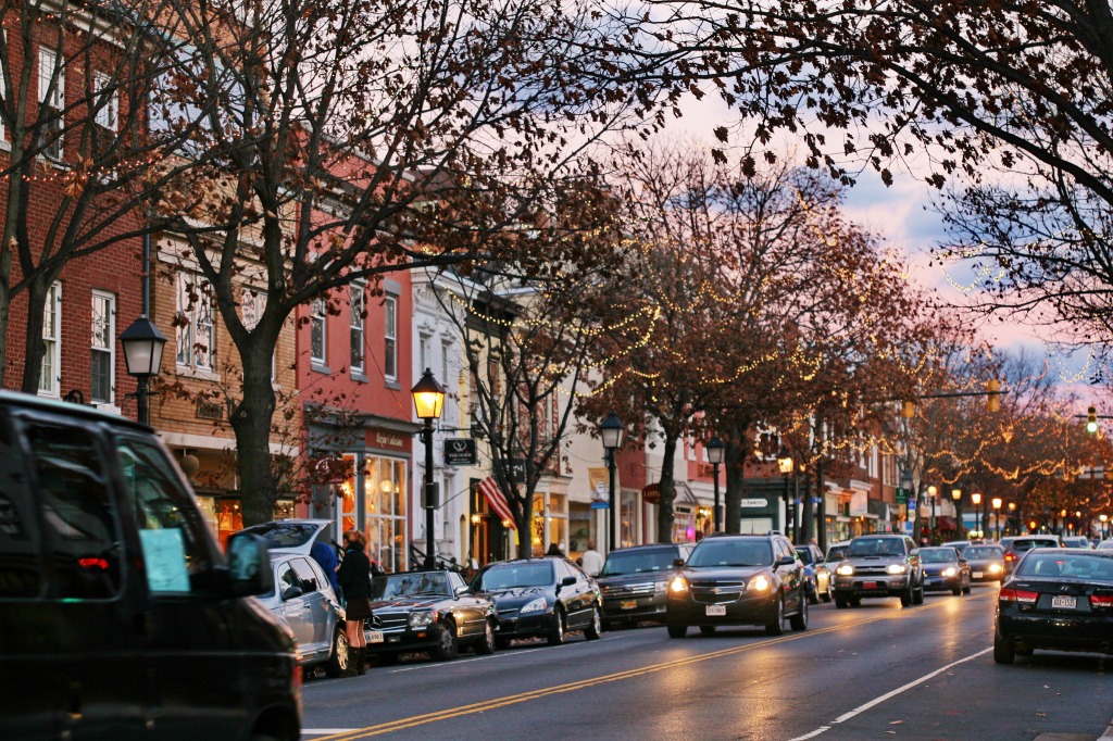 Holiday Decorations in Alexandria, VA jigsaw puzzle in Street View puzzles on TheJigsawPuzzles.com