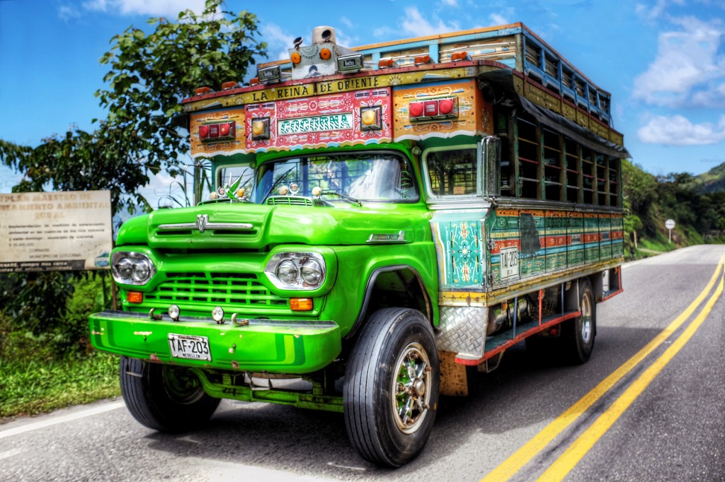 Colorful Colombian Bus jigsaw puzzle in Cars & Bikes puzzles on TheJigsawPuzzles.com