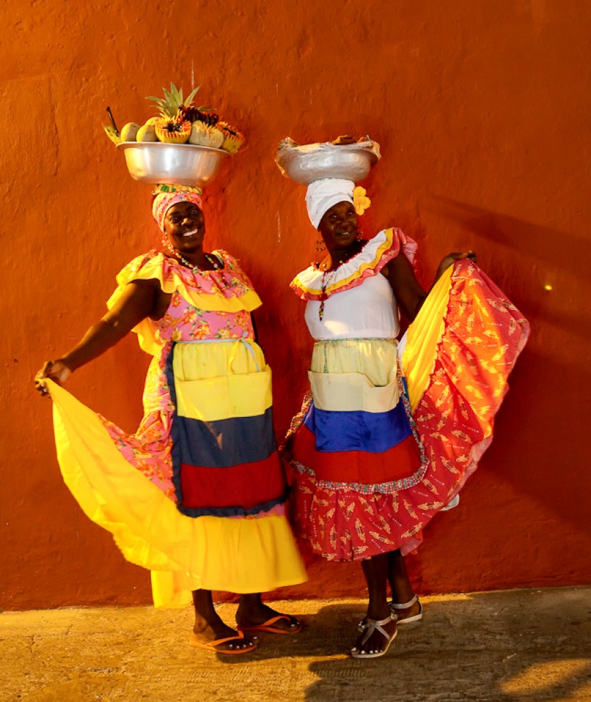 Cartagena Fruit Sellers jigsaw puzzle in People puzzles on TheJigsawPuzzles.com