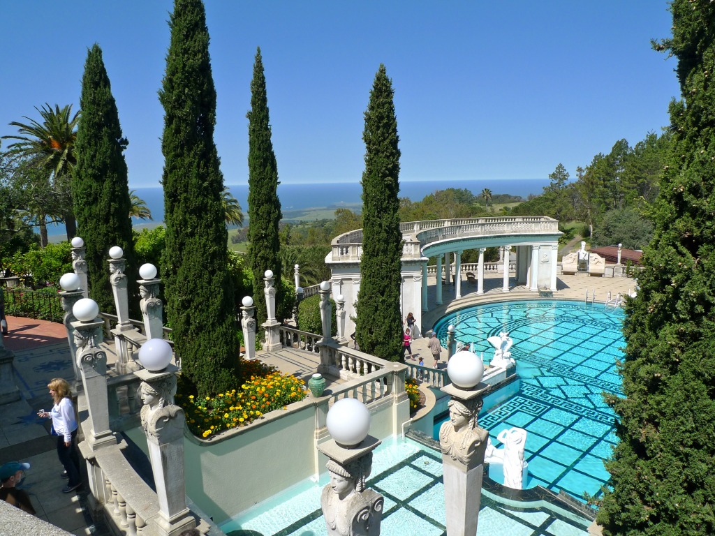 Hearst Castle, California jigsaw puzzle in Castles puzzles on TheJigsawPuzzles.com