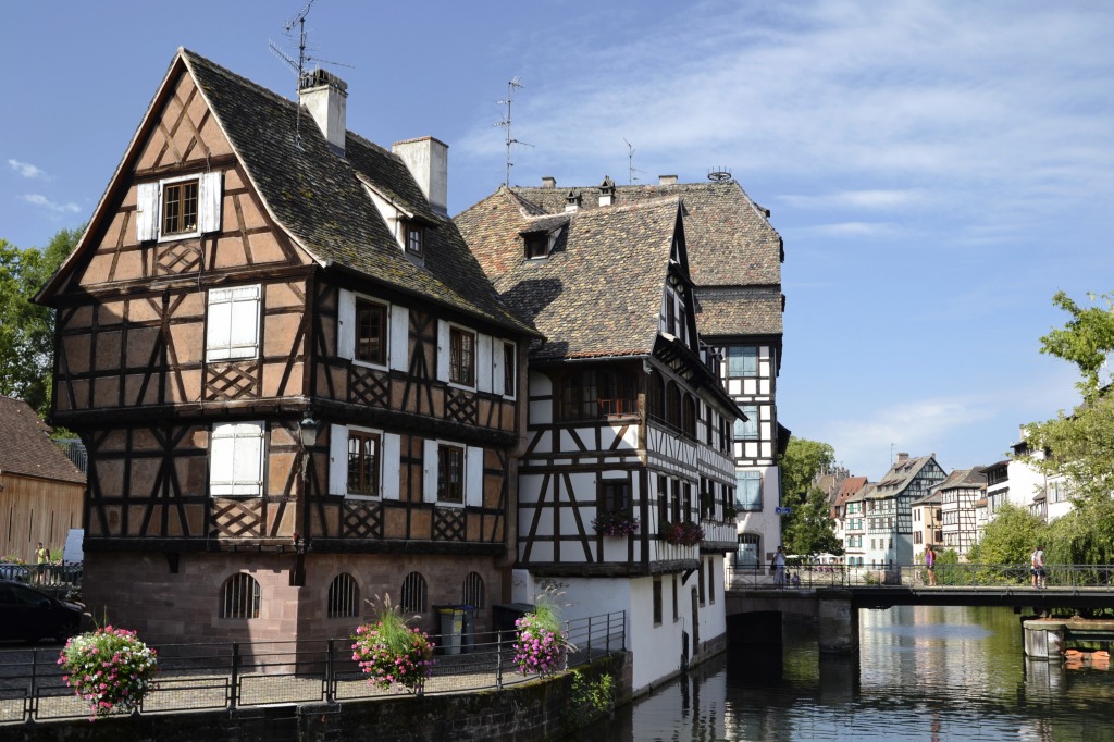 La Petite France, Strasbourg jigsaw puzzle in Bridges puzzles on TheJigsawPuzzles.com