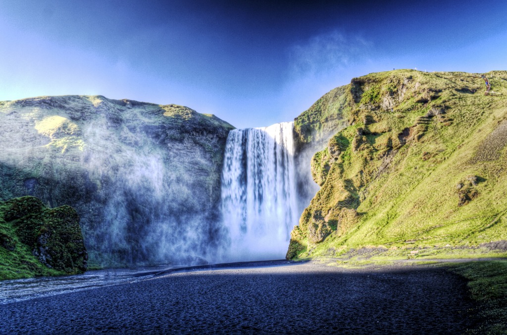 Skógafoss Waterfall, Iceland jigsaw puzzle in Waterfalls puzzles on TheJigsawPuzzles.com