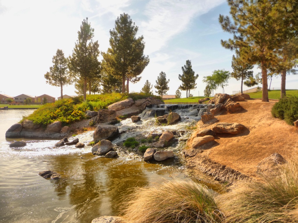 Maricopa Waterfall, Arizona jigsaw puzzle in Waterfalls puzzles on TheJigsawPuzzles.com