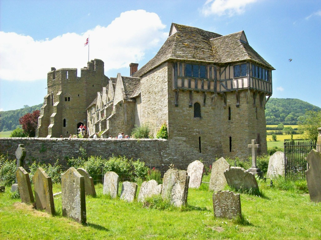 Stokesay Castle from Churchyard jigsaw puzzle in Castles puzzles on TheJigsawPuzzles.com
