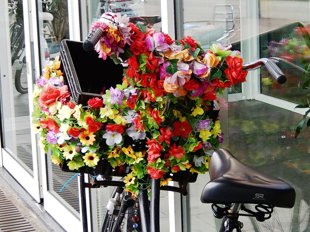 Floral Bicycle jigsaw puzzle in Flowers puzzles on TheJigsawPuzzles.com