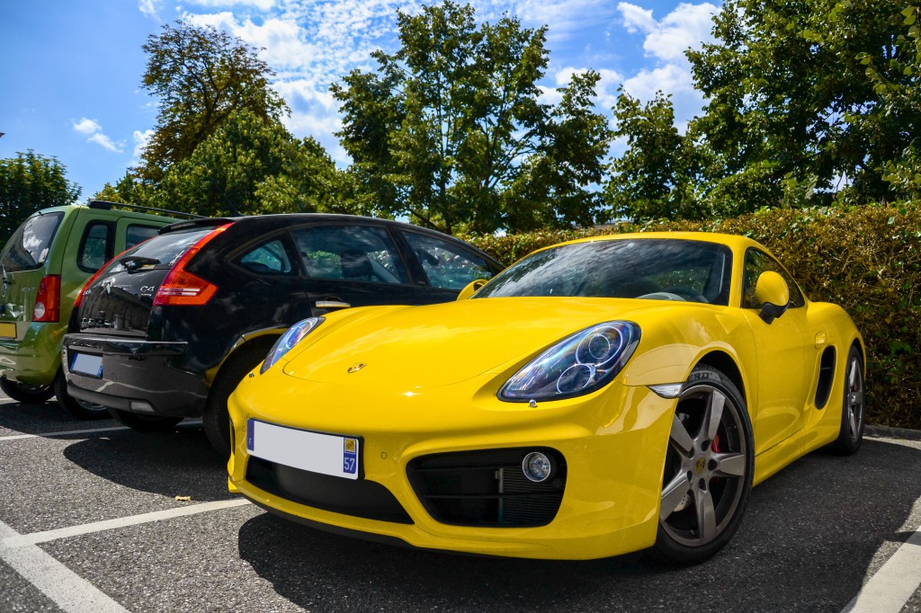 Porsche Cayman S jigsaw puzzle in Cars & Bikes puzzles on TheJigsawPuzzles.com