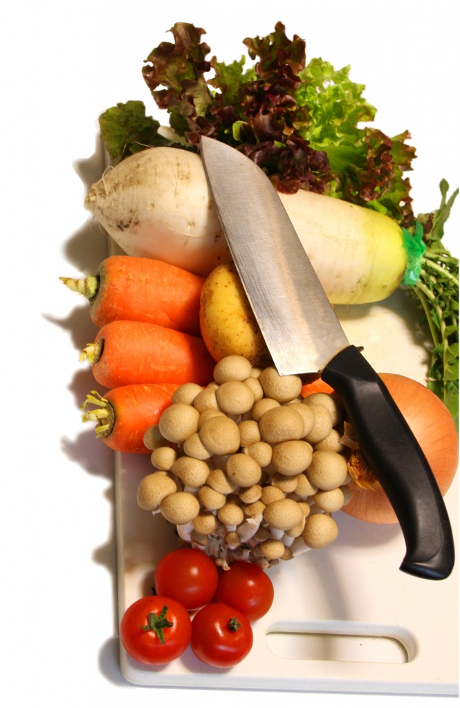 Veggies & Chopping Board jigsaw puzzle in Fruits & Veggies puzzles on TheJigsawPuzzles.com