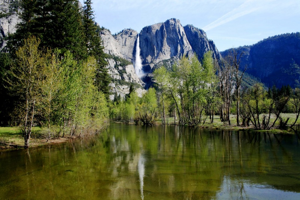 Yosemite Falls Reflection jigsaw puzzle in Waterfalls puzzles on TheJigsawPuzzles.com