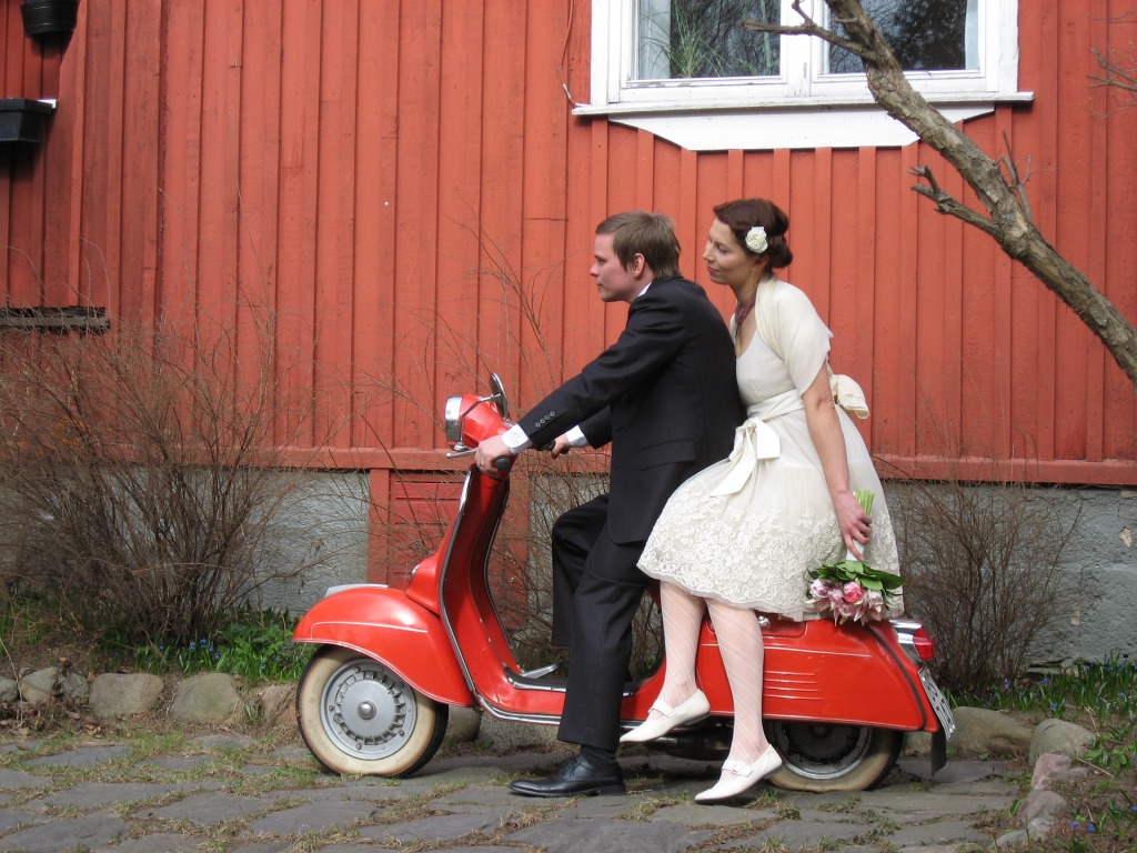 Vespa Wedding jigsaw puzzle in People puzzles on TheJigsawPuzzles.com