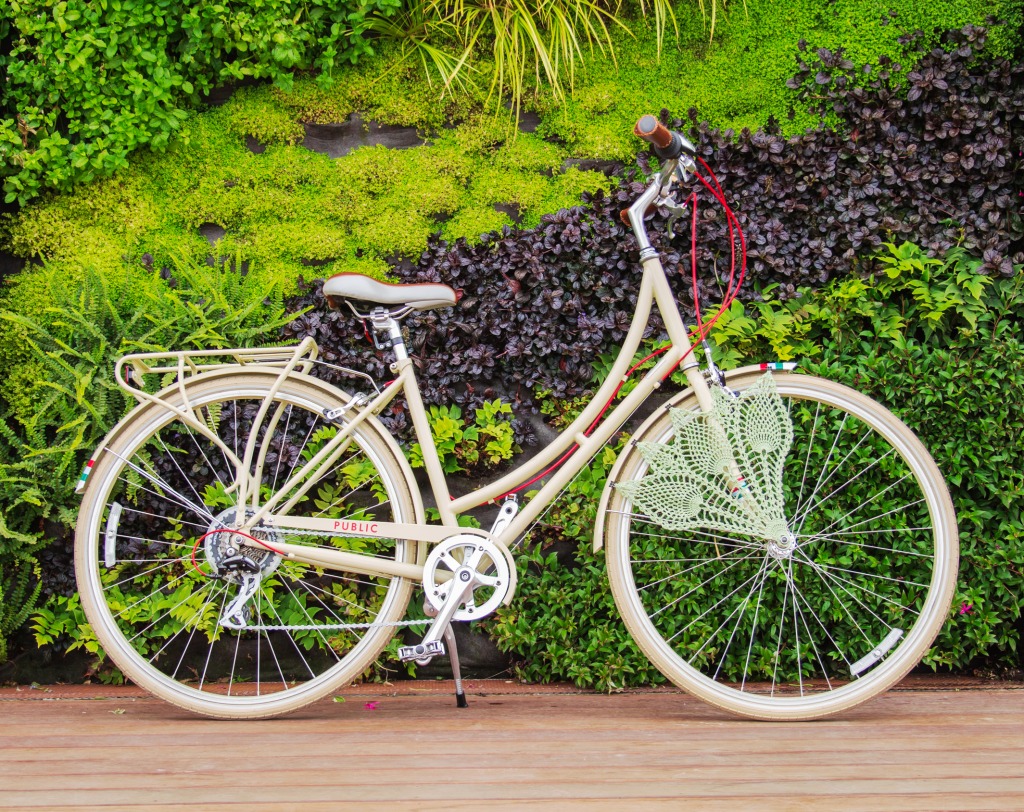 Crochet Bicycle Skirt Guard jigsaw puzzle in Puzzle of the Day puzzles on TheJigsawPuzzles.com