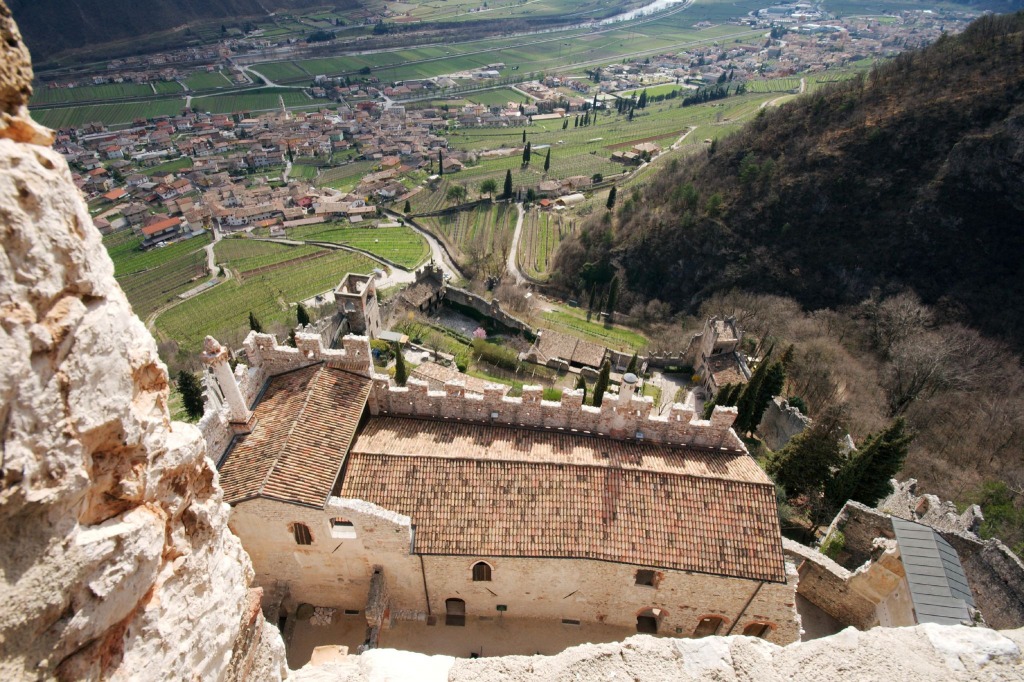 Castello di Avio, Italy jigsaw puzzle in Castles puzzles on TheJigsawPuzzles.com