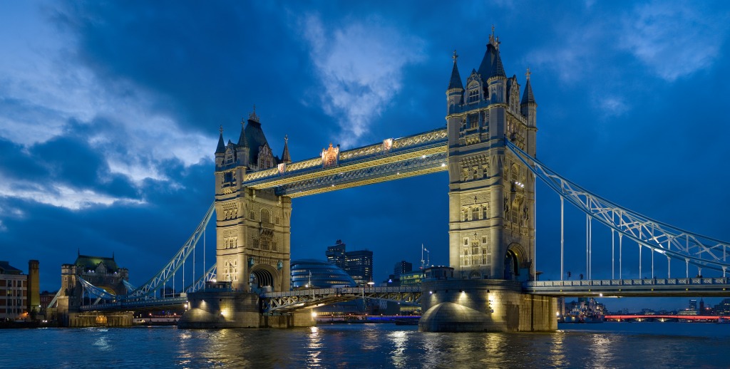 Tower Bridge in Twilight jigsaw puzzle in Bridges puzzles on TheJigsawPuzzles.com