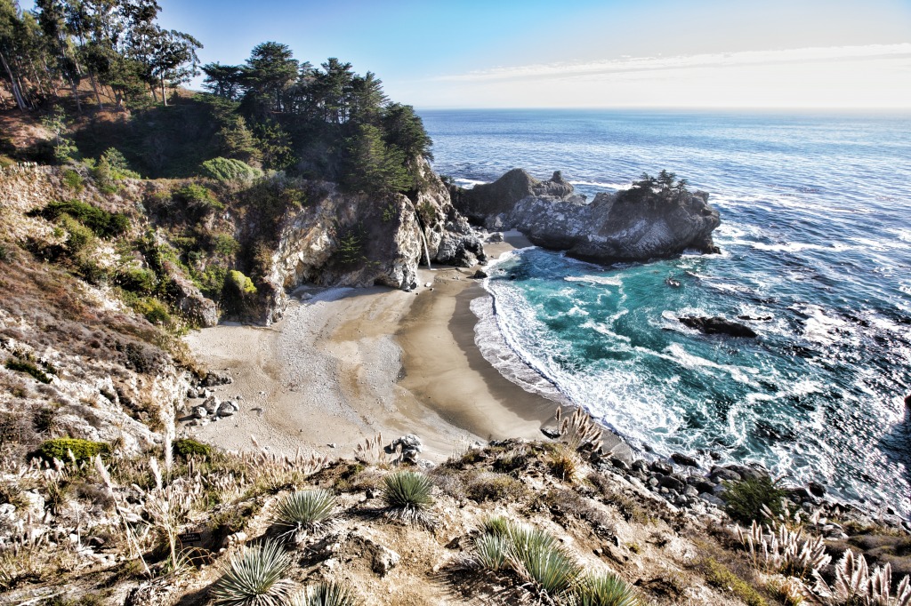 McWay Falls, Big Sur, California jigsaw puzzle in Waterfalls puzzles on TheJigsawPuzzles.com