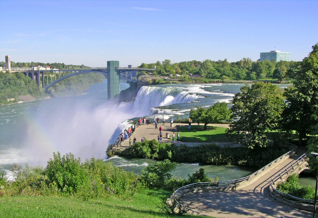 American Falls & Bridal Veil Falls jigsaw puzzle in Waterfalls puzzles on TheJigsawPuzzles.com