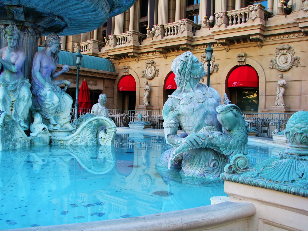 Fountain at the Paris Hotel, Las Vegas jigsaw puzzle in Street View puzzles on TheJigsawPuzzles.com