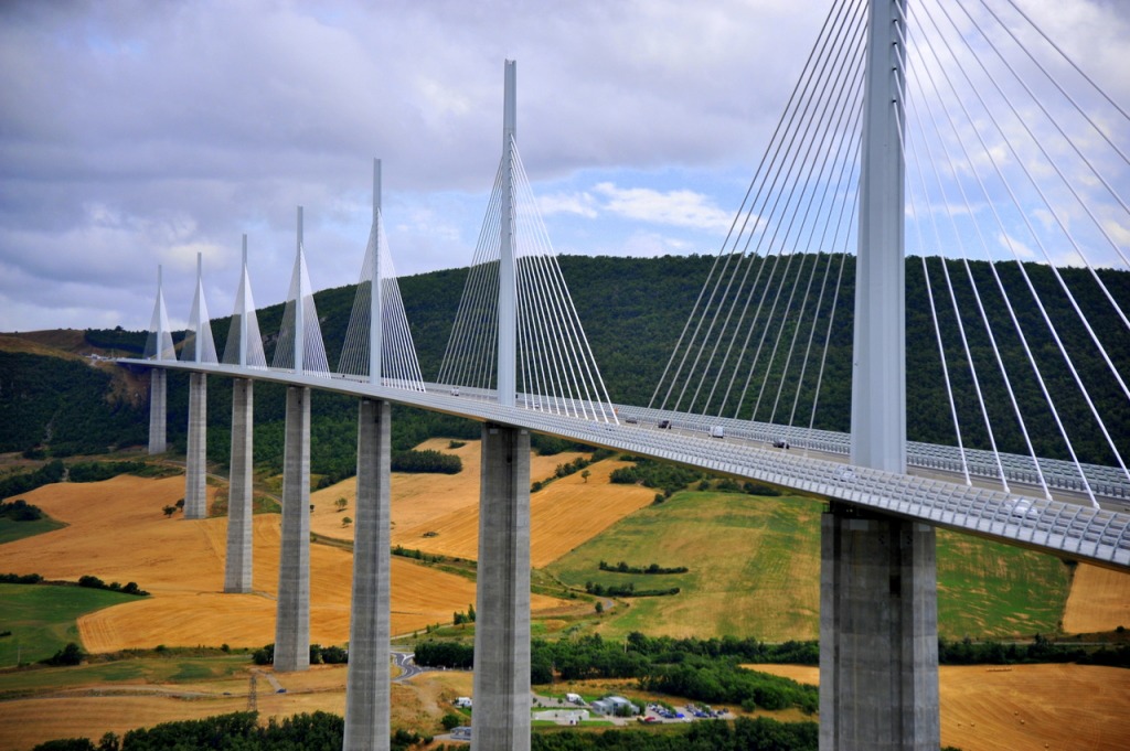 Millau Bridge, Southern France jigsaw puzzle in Bridges puzzles on TheJigsawPuzzles.com