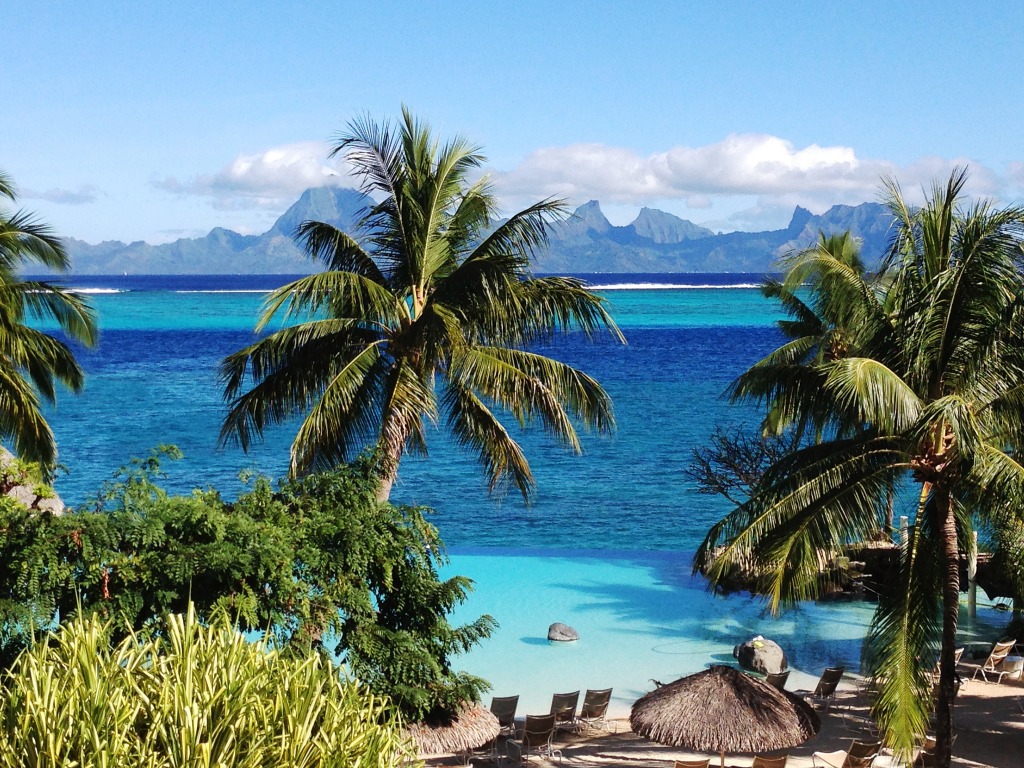 Island of Moorea, Tahiti jigsaw puzzle in Great Sightings puzzles on TheJigsawPuzzles.com