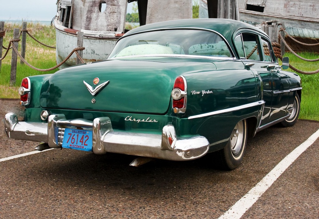 1954 Chrysler New Yorker Deluxe jigsaw puzzle in Cars & Bikes puzzles on TheJigsawPuzzles.com