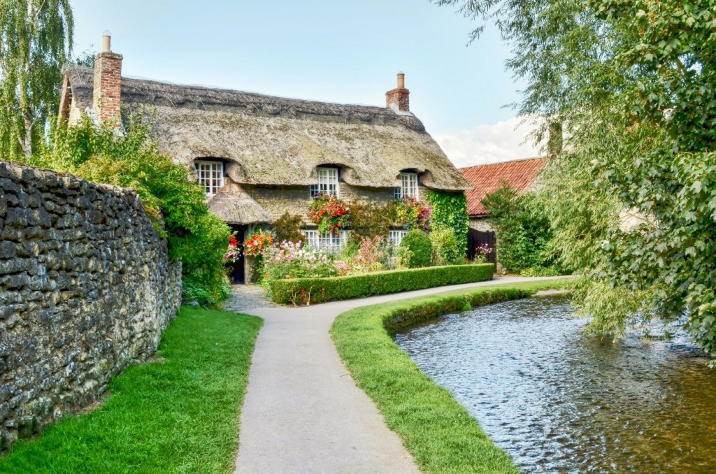 Thatched Cottage jigsaw puzzle in Puzzle of the Day puzzles on TheJigsawPuzzles.com