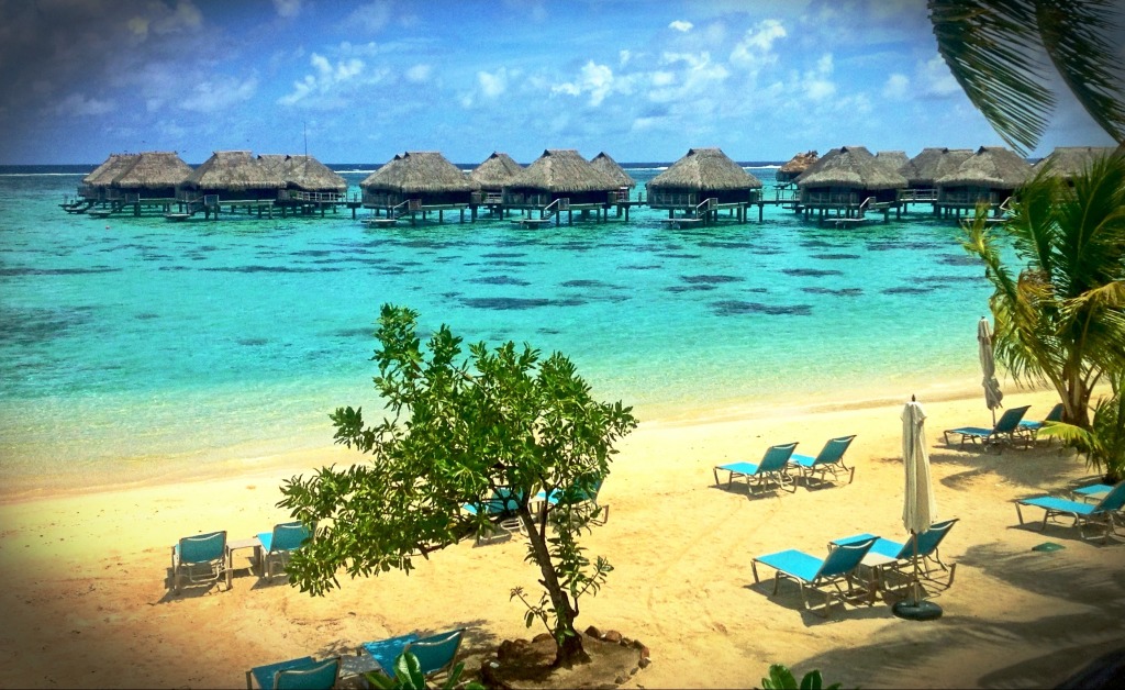 Hilton Moorea Lagoon Resort jigsaw puzzle in Great Sightings puzzles on TheJigsawPuzzles.com