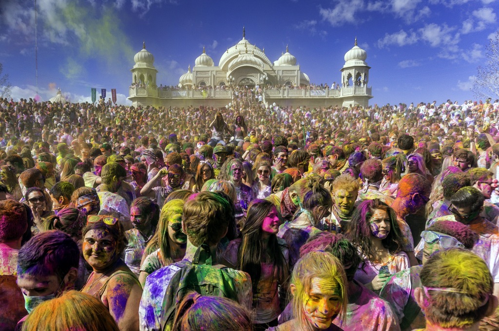 Holi, the Festival of Colors jigsaw puzzle in People puzzles on TheJigsawPuzzles.com