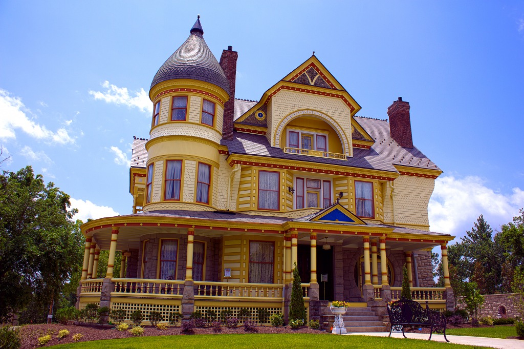 Queen Anne Mansion jigsaw puzzle in Street View puzzles on TheJigsawPuzzles.com
