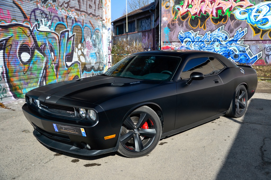 Dodge Challenger SRT8 jigsaw puzzle in Cars & Bikes puzzles on TheJigsawPuzzles.com