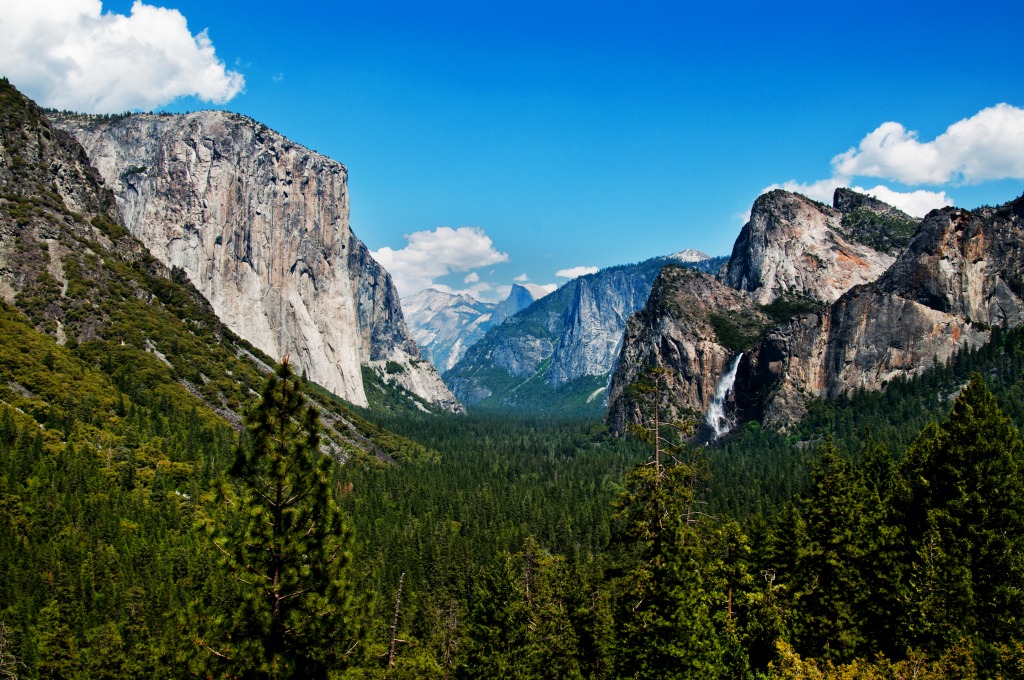 Tunnel View, Yosemite National Park jigsaw puzzle in Waterfalls puzzles on TheJigsawPuzzles.com