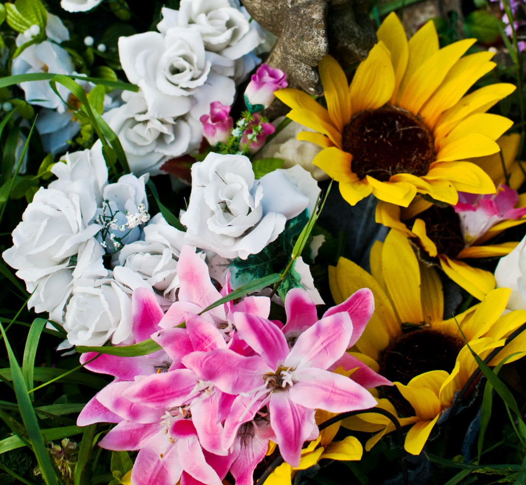 Summer Bouquet jigsaw puzzle in Puzzle of the Day puzzles on TheJigsawPuzzles.com