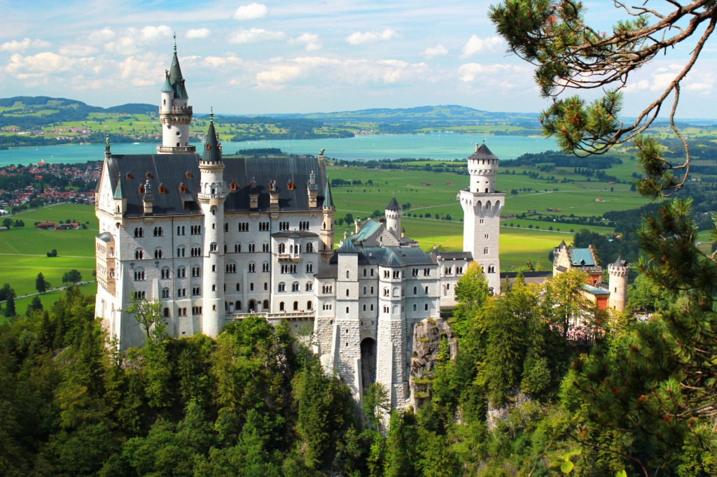 Neuschwanstein Castle, Germany jigsaw puzzle in Castles puzzles on TheJigsawPuzzles.com