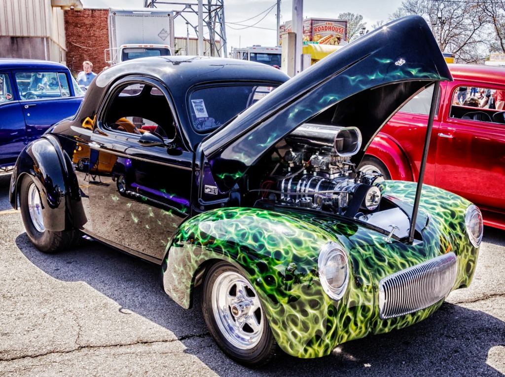 Southwest Street Rod Nationals Oklahoma City jigsaw puzzle in Cars & Bikes puzzles on TheJigsawPuzzles.com