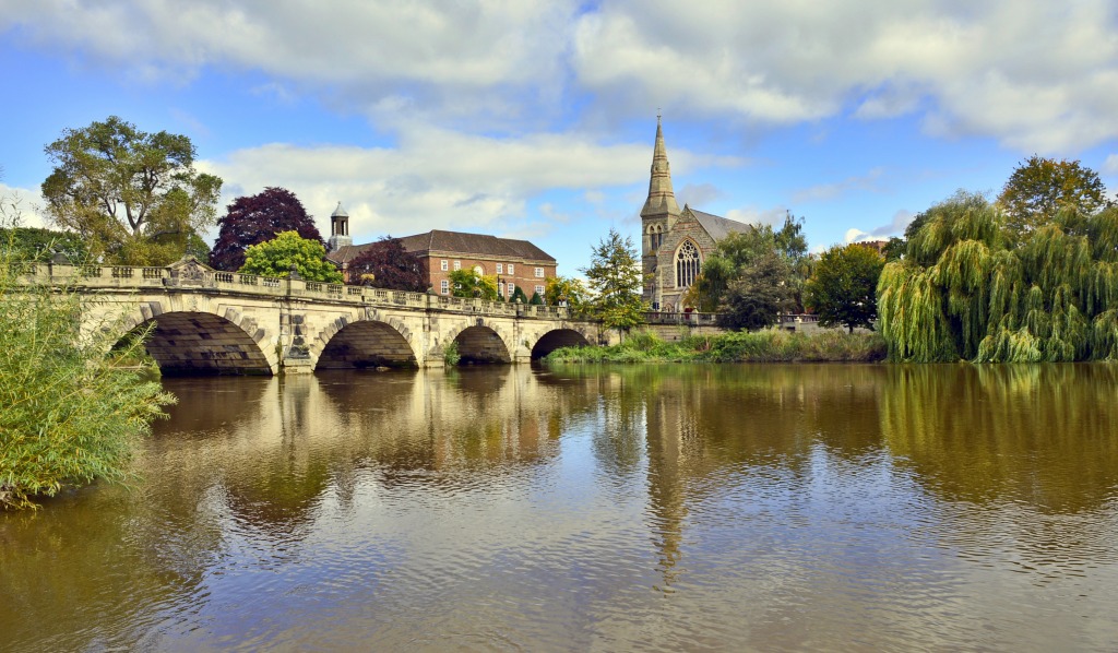 English Bridge, Shrewsbury, England jigsaw puzzle in Bridges puzzles on TheJigsawPuzzles.com