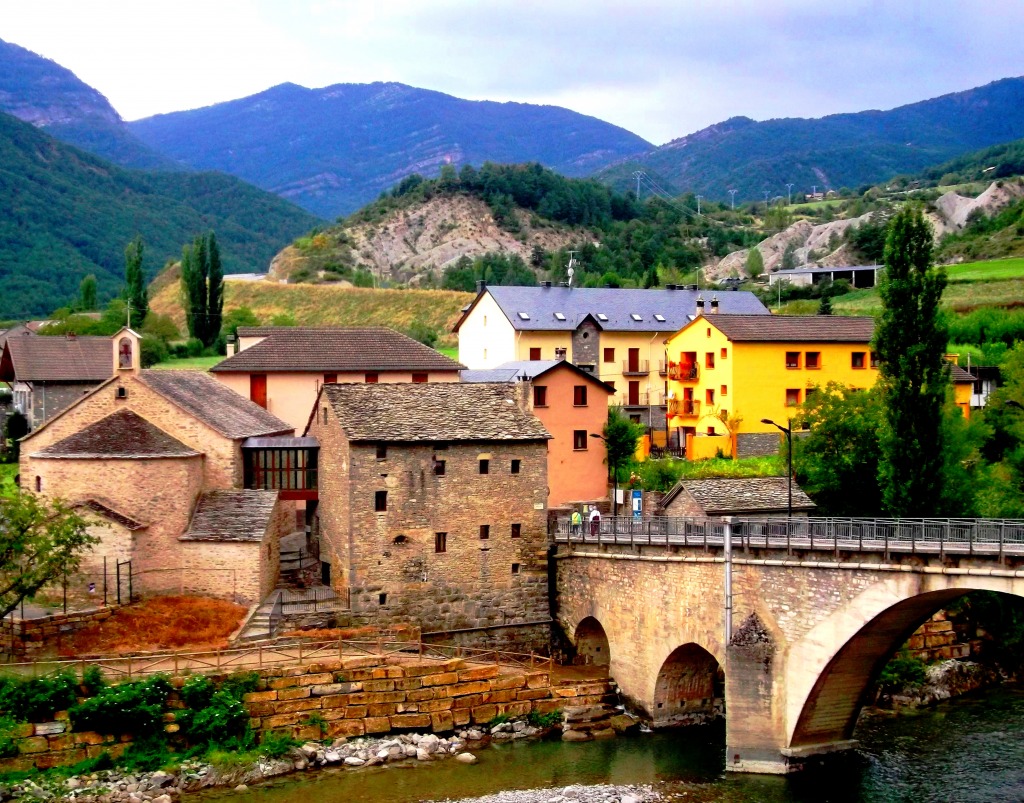 Bridge in Fiscal, Spanish Pyrenees jigsaw puzzle in Bridges puzzles on TheJigsawPuzzles.com