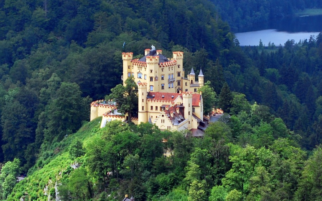 Hohenschwangau Castle, Bavaria jigsaw puzzle in Castles puzzles on TheJigsawPuzzles.com