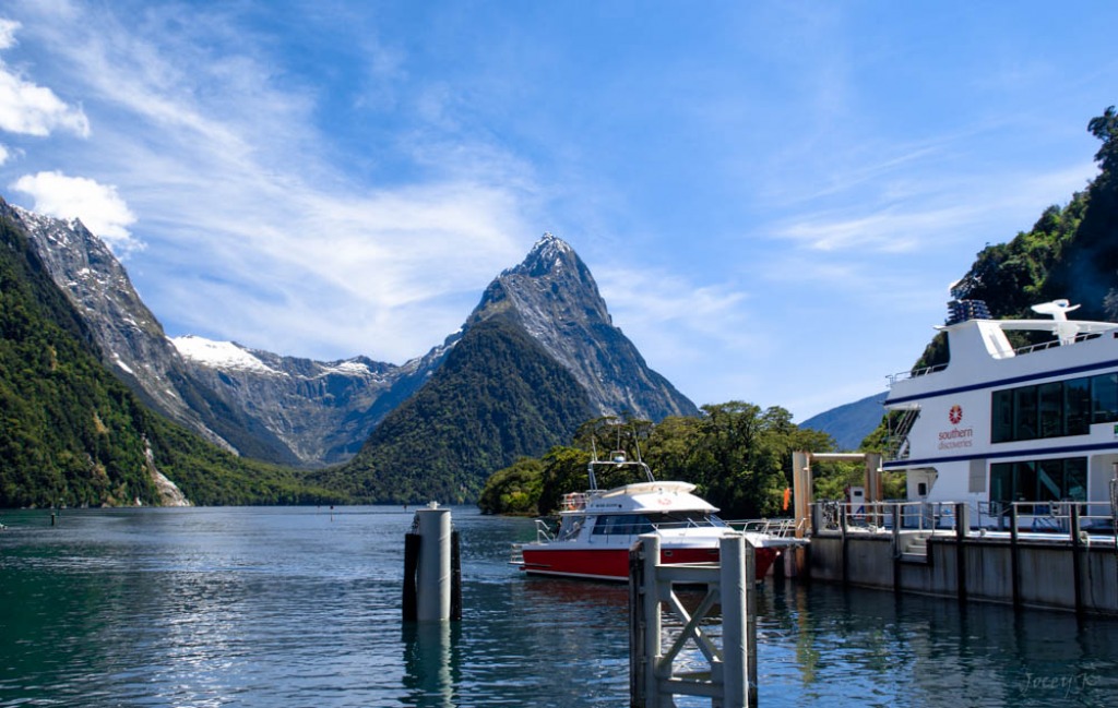 Milford Sound Fjord, New Zealand jigsaw puzzle in Great Sightings puzzles on TheJigsawPuzzles.com