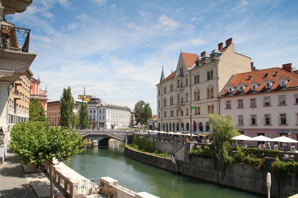 Ljubljana, Slovenia jigsaw puzzle in Bridges puzzles on TheJigsawPuzzles.com