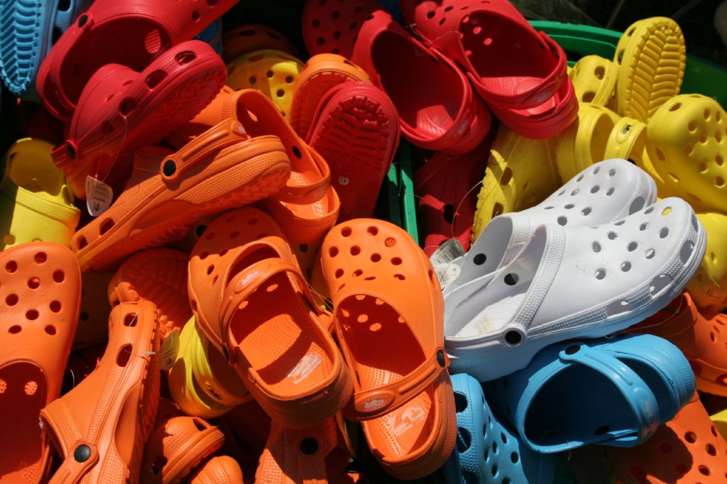 Crocs jigsaw puzzle in Macro puzzles on TheJigsawPuzzles.com