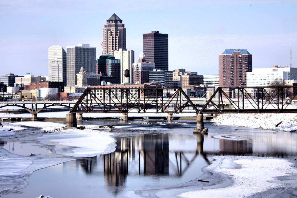 Railroad Bridge over Des Moines River jigsaw puzzle in Bridges puzzles on TheJigsawPuzzles.com