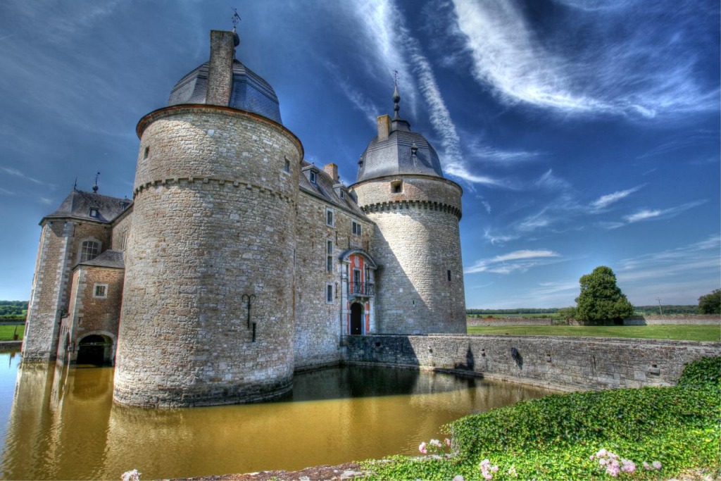 Lavaux Sainte-Anne Castle, Belgium jigsaw puzzle in Castles puzzles on TheJigsawPuzzles.com