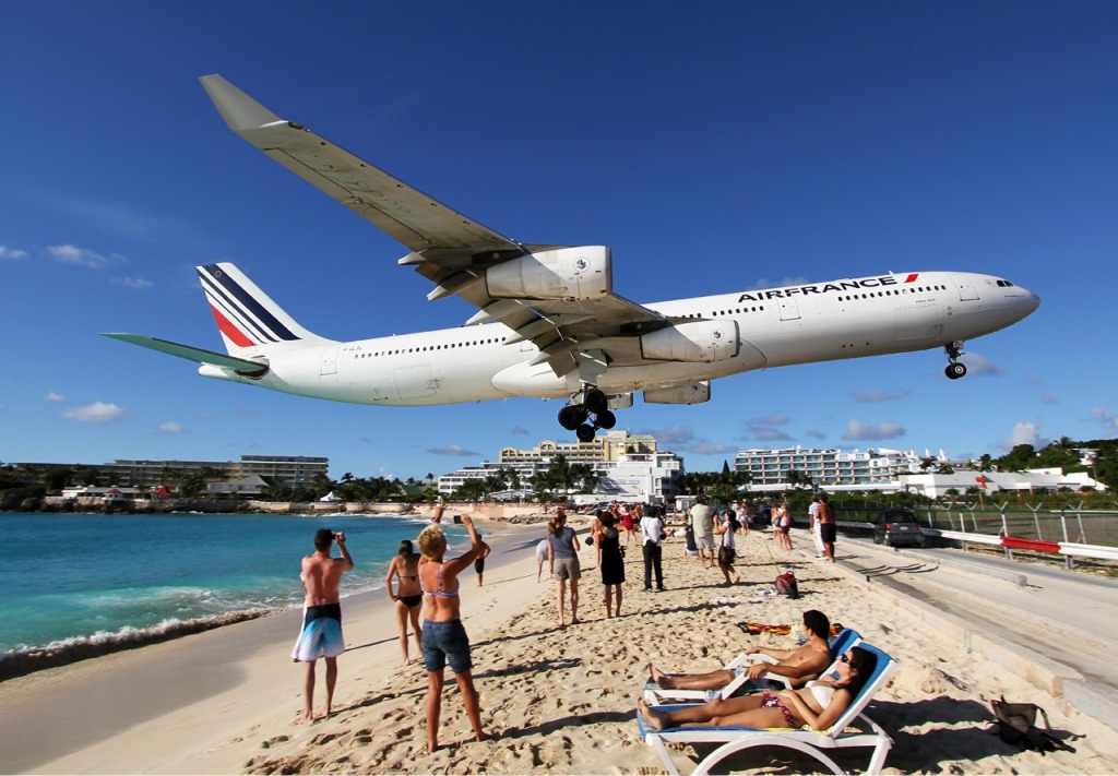 Air France Airbus A340-313X jigsaw puzzle in Aviation puzzles on TheJigsawPuzzles.com