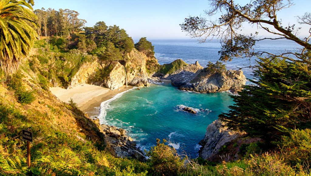 McWay Falls, Big Sur, California jigsaw puzzle in Waterfalls puzzles on TheJigsawPuzzles.com